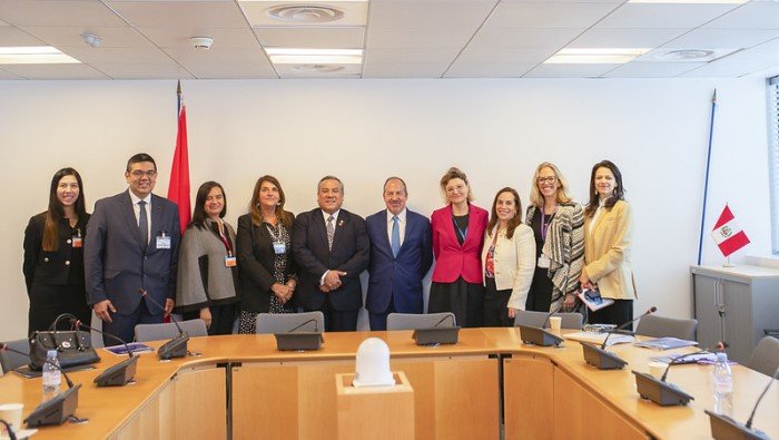 Premier Adrianzén y jefe de Estudios Económicos de la OCDE destacan la solidez del marco macroeconómico del Perú