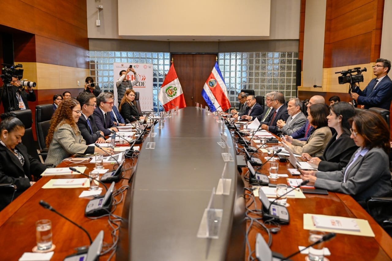 Ministro de Comercio Exterior de Costa Rica, Manuel Tovar, compartió experiencia sobre el proceso de adhesión a la OCDE de su país - Imagen 1