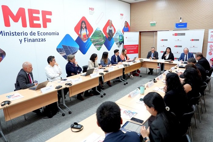 MEF: Perú llega a Misión de Monitoreo de la OCDE con crecimiento líder en la región