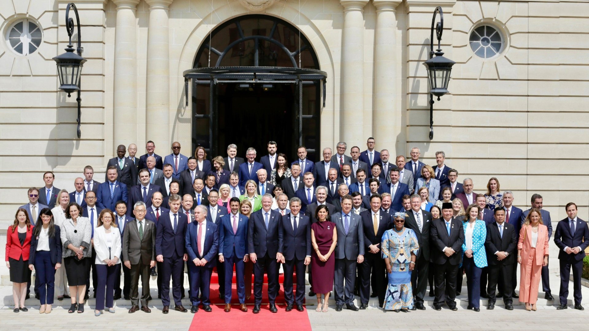 Perú impulsa iniciativas para promover el comercio formal e inclusivo en la Reunión Ministerial del Consejo de la OCDE